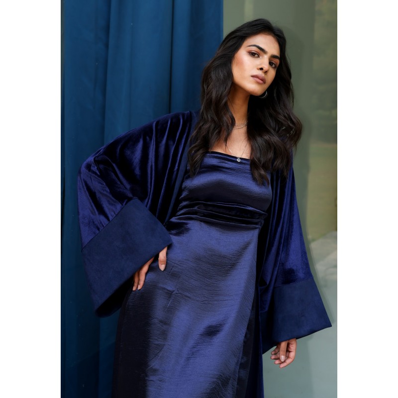 The Cropped Robe Blue