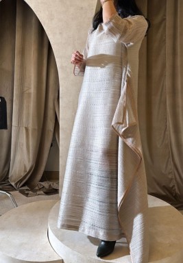 Light Gray a Long Organza Kaftan Without Lining