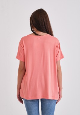 Pink T-shirt With Neck Line