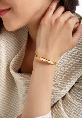 Gold Plated Pearls Line Bracelet