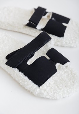 Black Furred Slipper 