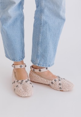 Beige Buttoned Strap Teddy Shoes 