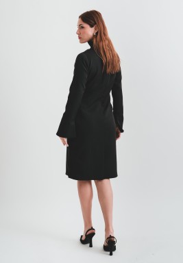 Light Material Black Fitted Dress with Highneck Collar