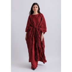 Burgundy Crinkle Satin Bisht and Sleeveless Pleated Satin Dress Set with Belt 