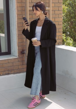 جاكيت أسود ماكسي