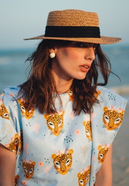 قبعة صيفية لوست إن كان