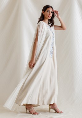 قفطان الأميرة الشرقية باللون البيج