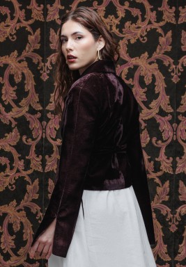 بليزر بني مخمل