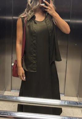 طقم فستان وصديري باللون الزيتوني