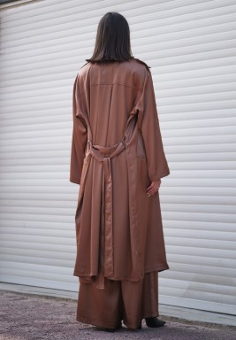 طقم معطف ترنش و بنطلون ساتان بني