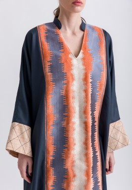 قفطان كلاسيكي بتطريز برتقالي