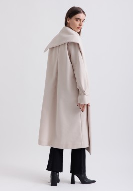 Beige Scraft trench coat 