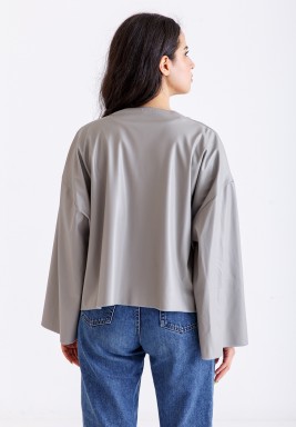 جاكيت رمادي جلد قصير