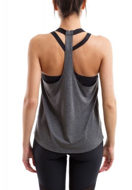 بلوزة رياضية رمادية بحمالات سوداء