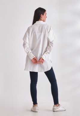 قميص ابيض مخرم