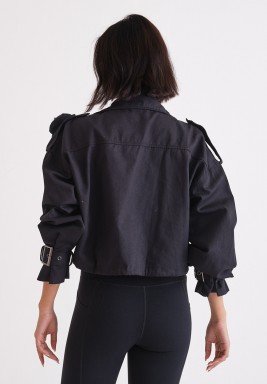 سترة سوداء أوفر سايز