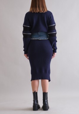 تنورة لون أزرق داكن و سحاب فضي