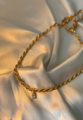 Long Chain Pendant