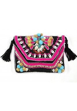 حقيبة شاطئ سوداء بأصداف وتطريز فوشي