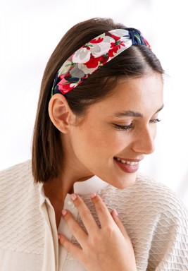 رباط رأس باللون الأزرق