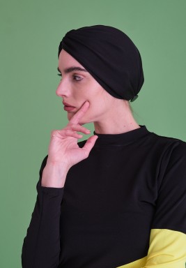 قبعة سباحة سوداء