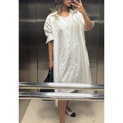 طقم قطعتين أوف وايت بخياطة متباينة
