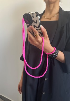 سوار هاتف وردي نيون